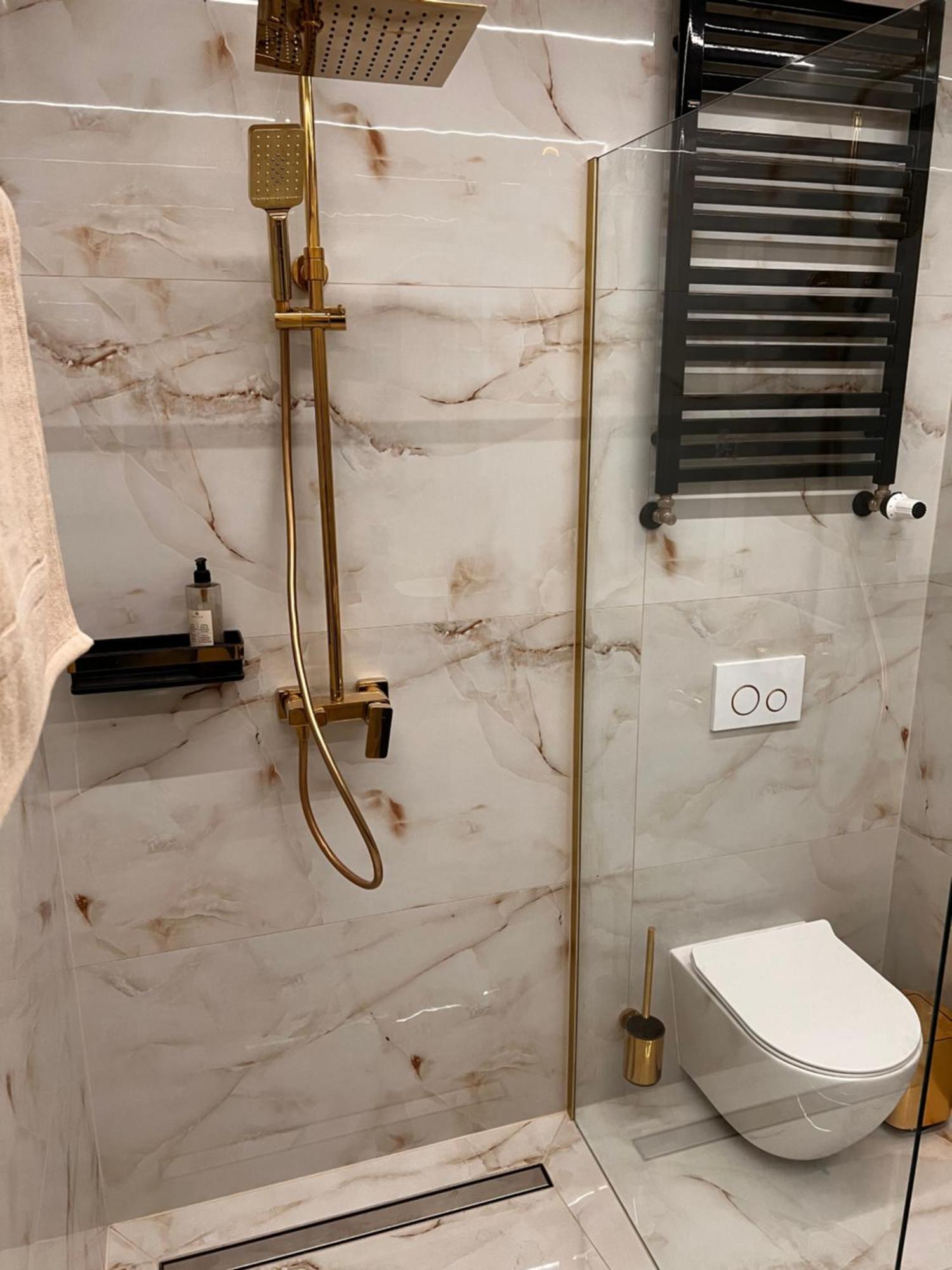 Goldowy Apartament Konin Konin  Exteriör bild